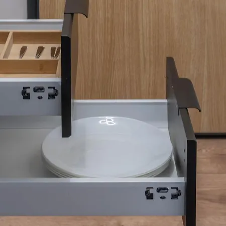 Posnania Parking Samodzielne Zameldowanie 24h Lejlighed *