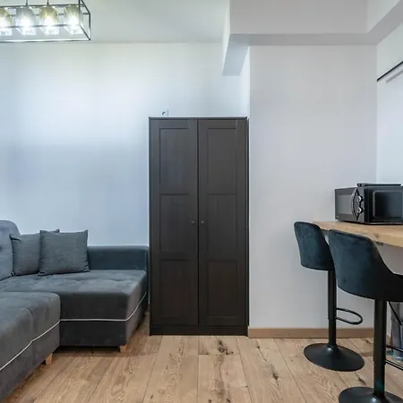 Posnania Parking Samodzielne Zameldowanie 24h 아파트 *