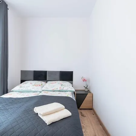 아파트 Posnania Parking Samodzielne Zameldowanie 24h *