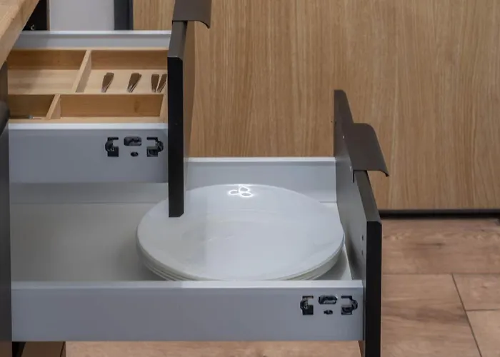 Posnania Parking Samodzielne Zameldowanie 24h Apartment *